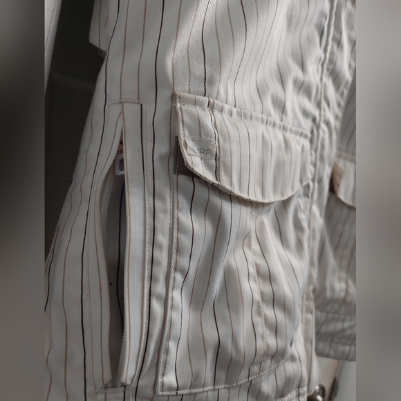 Ski jacket 🎿 bundle with matching ski pants for deal - Picture 8 of 10